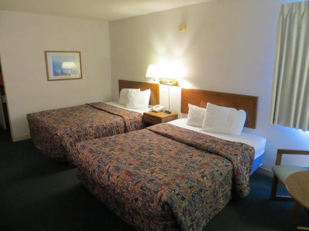 Waterfront Inn Mackinaw City Exteriér fotografie